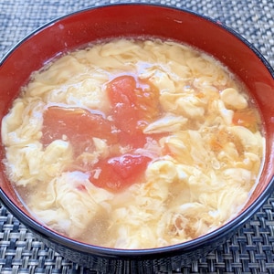 豆腐とトマトとふわふわ卵の酸辣湯